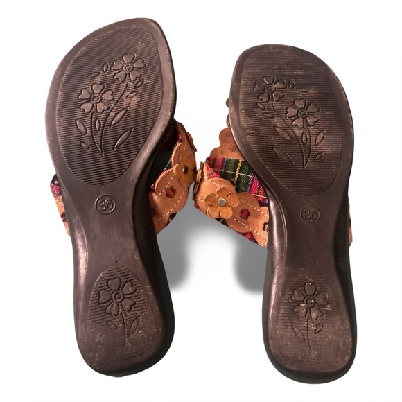 Genuine Leather Italian Made Handcrafted Toe Loop Floral Samdaks Size 5.5 (36) - Picture 4 of 4